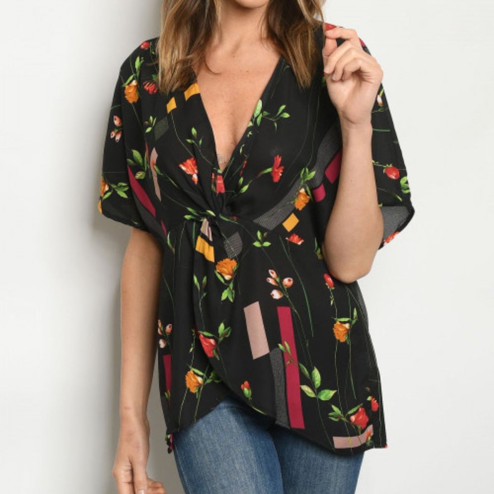 BLACK FLORAL PRINT TOP